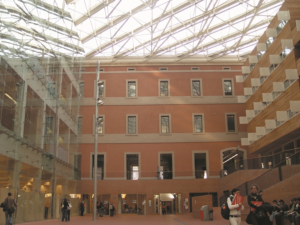 Edifici Roger de Llúria del campus de la Ciutadella Imatge inicial - Edifici Roger de Llúria del campus de la Ciutadella